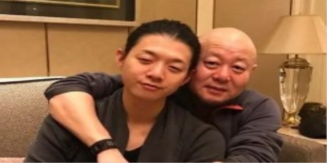 霍尊爸爸是谁